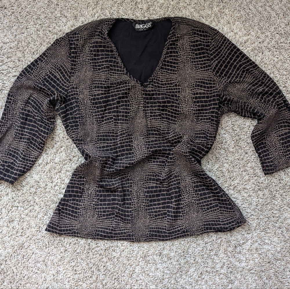 V neck 3/4 sleeve blouse